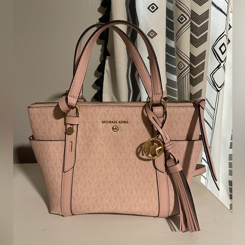 Michael Kors Sullivan Small Convertible Top Zip Tote in Smokey Rose